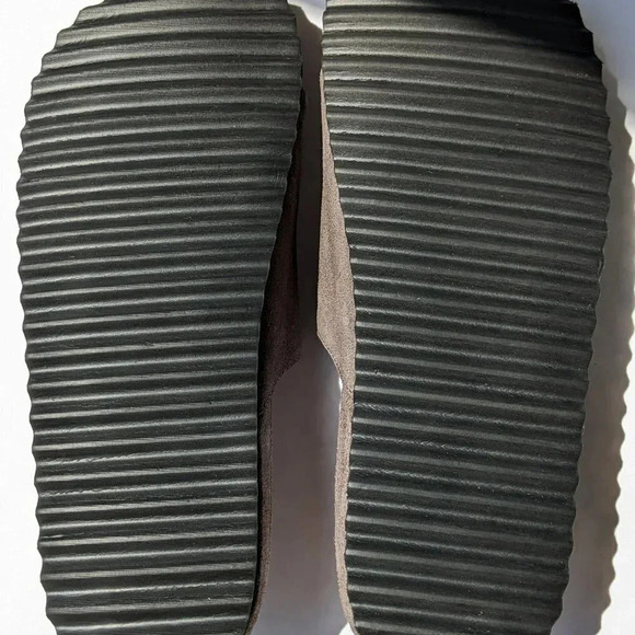 NWT The Men\'s Store Bloomingdale\'s Slide Grey Suede Sandals Size 7 (MSRP $145) main image 6